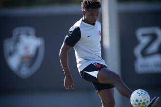 Vasco da Gama intensifica preparação no CT Moacyr Barbosa