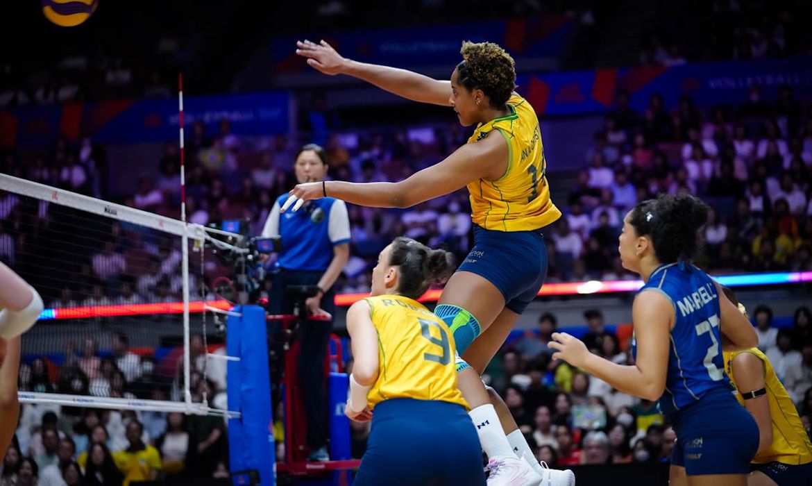 Brasil vence Polônia e garante classificação antecipada na Liga das Nações