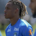 Palmeiras negocia retorno de Danilo em transação milionária