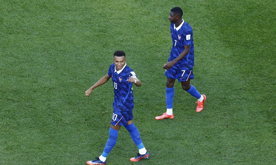 França persegue recordes históricos e consolida favoritismo na Copa do Mundo