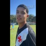Erik celebra conquista do título sub-15 pelo Vasco após brilhar contra o Fluminense
