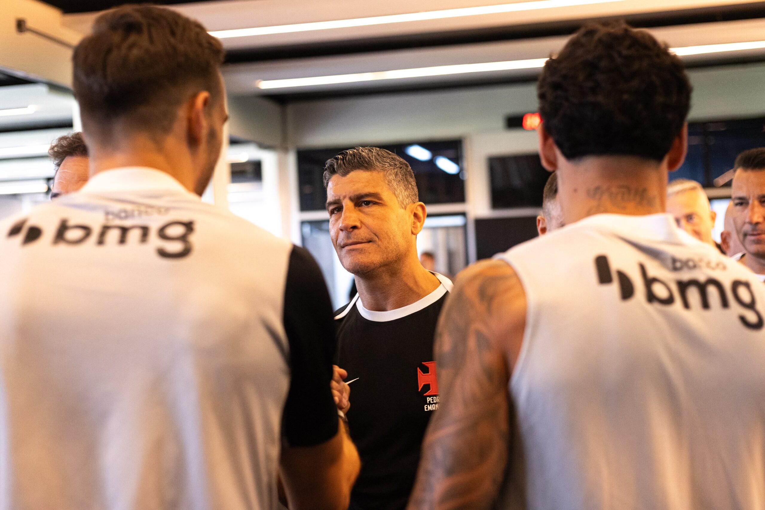 Vasco intensifica preparação no CT Moacyr Barbosa com nova comissão técnica