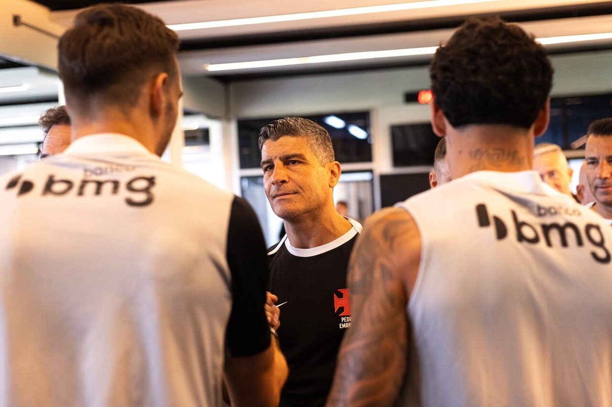Pedro Emanuel assume comando técnico do Vasco com foco em disciplina tática
