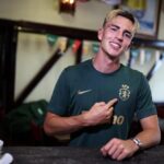 Sporting oficializa a chegada de Jesse Derry por empréstimo do Chelsea