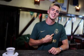 Sporting oficializa a chegada de Jesse Derry por empréstimo do Chelsea