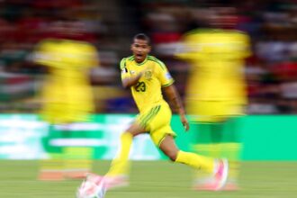 Futebol sul-africano em luto pela morte do meia Jayden Adams aos 25 anos