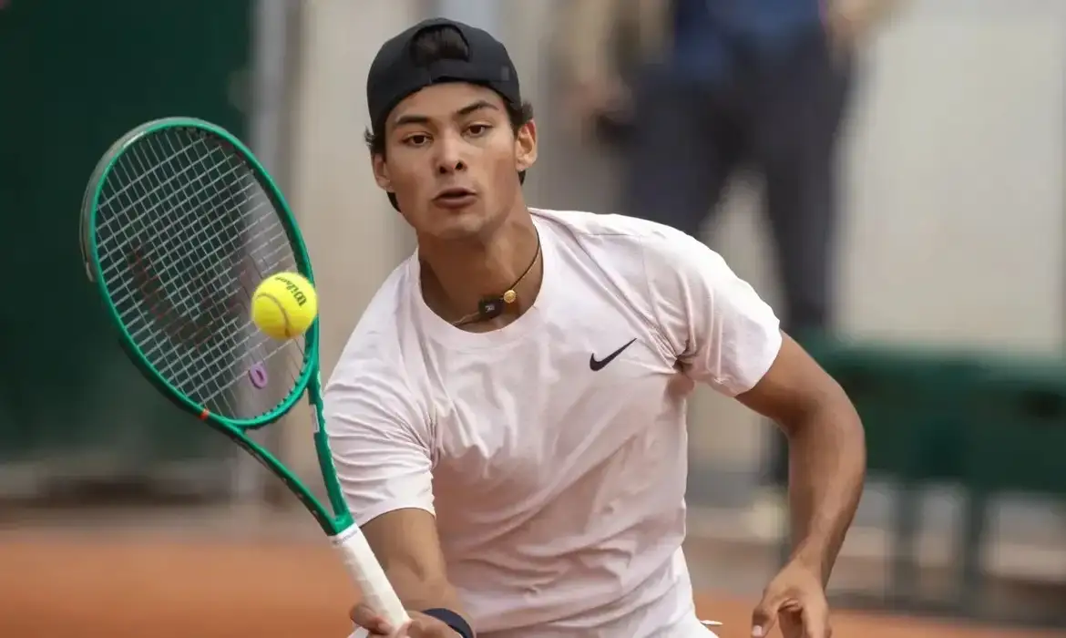 Guto Miguel conquista título de duplas no torneio juvenil de Wimbledon