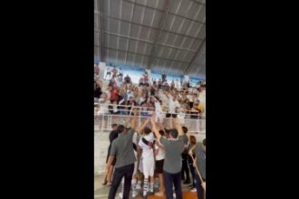 Vasco celebra conquista dupla no campeonato carioca de futsal
