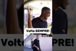 Rayan reencontra elenco e funcionários em visita ao CT Moacyr Barbosa