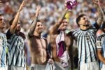 Argentina celebra vitória sofrida e foca em clássico histórico na semifinal