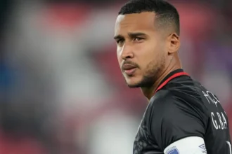 Botafogo avança em negociações para contratar o goleiro Gabriel Batista