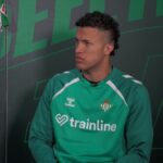 Vasco retoma negociações com o Betis pela contratação de Nelson Deossa