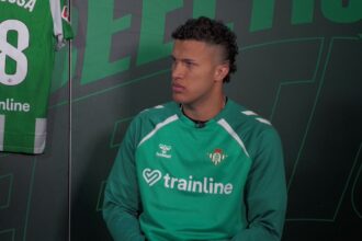Vasco retoma negociações com o Betis pela contratação de Nelson Deossa