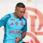 Cebolinha oficializa saída do Flamengo e encerra ciclo no clube