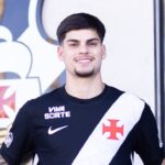 Semelhança física entre Paulinho e Gabriel Pec movimenta torcida do Vasco