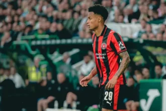Botafogo reforça lateral com Paulinho e mantém foco na renovação de Alex Telles