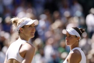 Luisa Stefani faz história em Wimbledon e alcança vice-campeonato