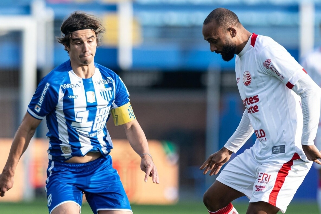 Avaí mantém vantagem mínima sobre o Náutico ao final da primeira etapa