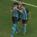 Matheus Nascimento marca em estreia pelo Grêmio durante amistoso contra o Cruzeiro