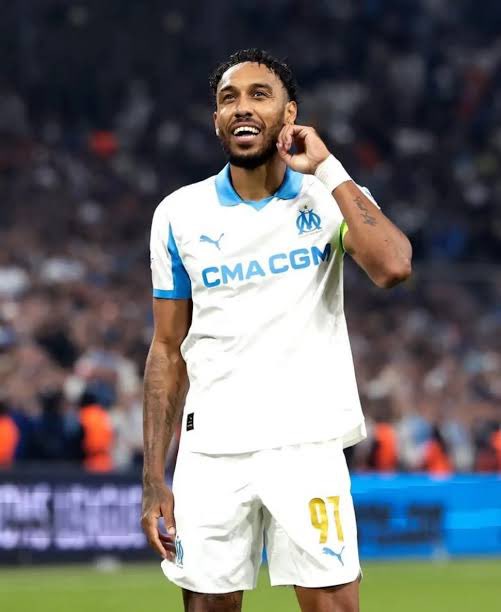Olympique de Marselha estipula valor para negociar a saída de Pierre-emerick Aubameyang