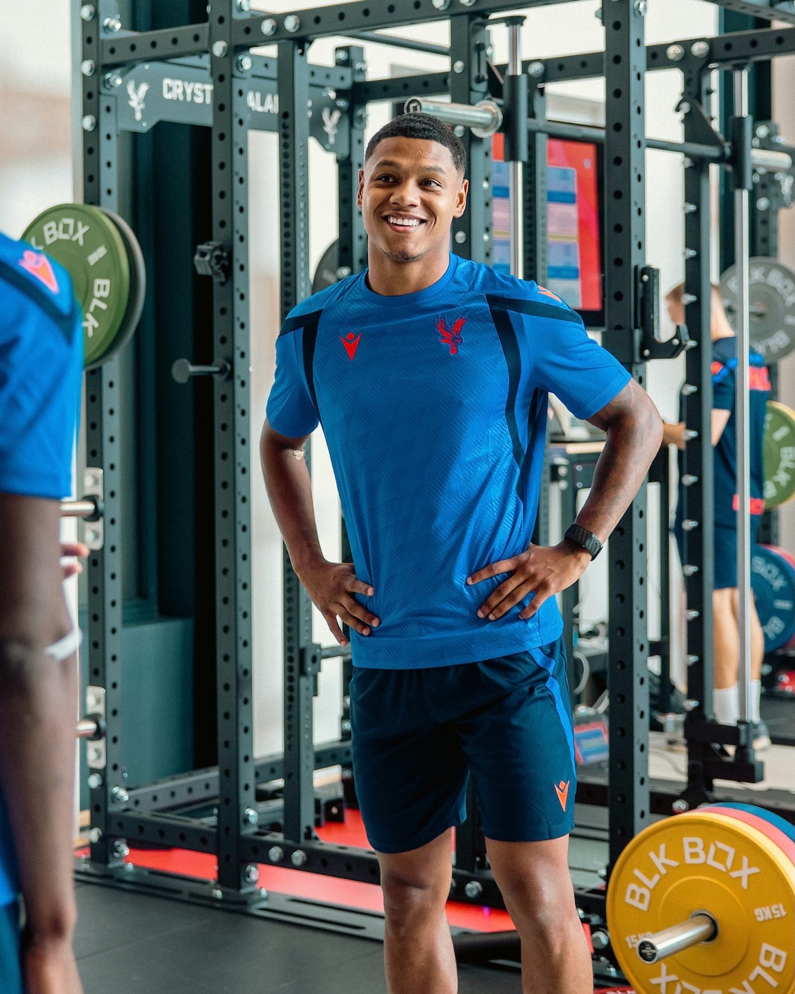 Matheus França retorna aos treinos no Crystal Palace após período no Vasco