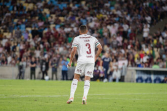 Thiago Silva celebra retorno ao Fluminense após reestreia no Maracanã