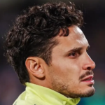 Raphael Veiga: meio-campista foca em cumprir contrato no México e afasta rumores de ida ao Vasco
