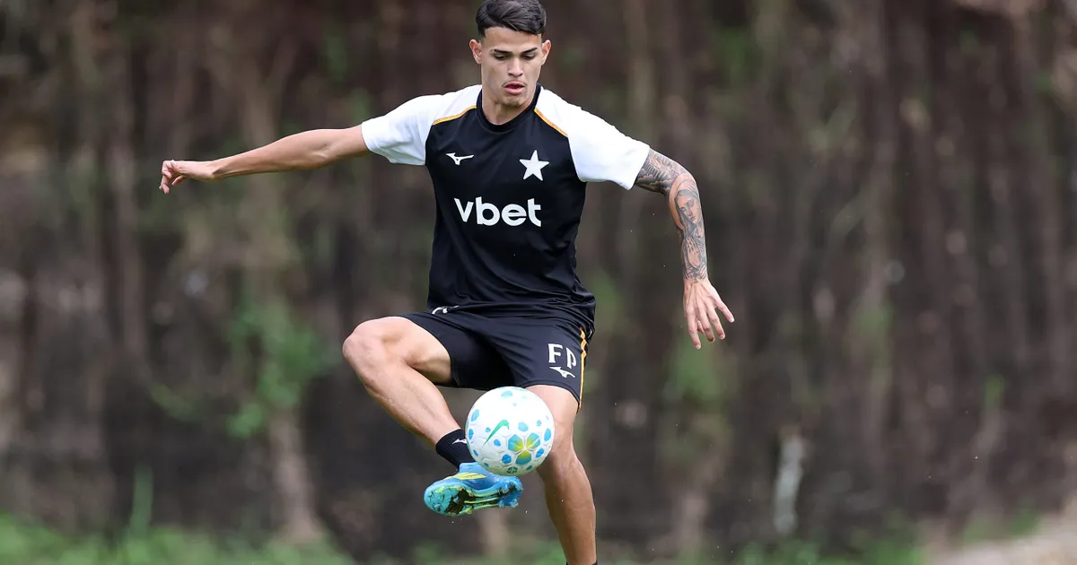 Lucas Emanuel brilha na intertemporada do Botafogo e ganha espaço no elenco principal