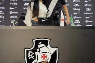 Novo lateral do Vasco, Paulinho é apresentado e destaca versatilidade em campo