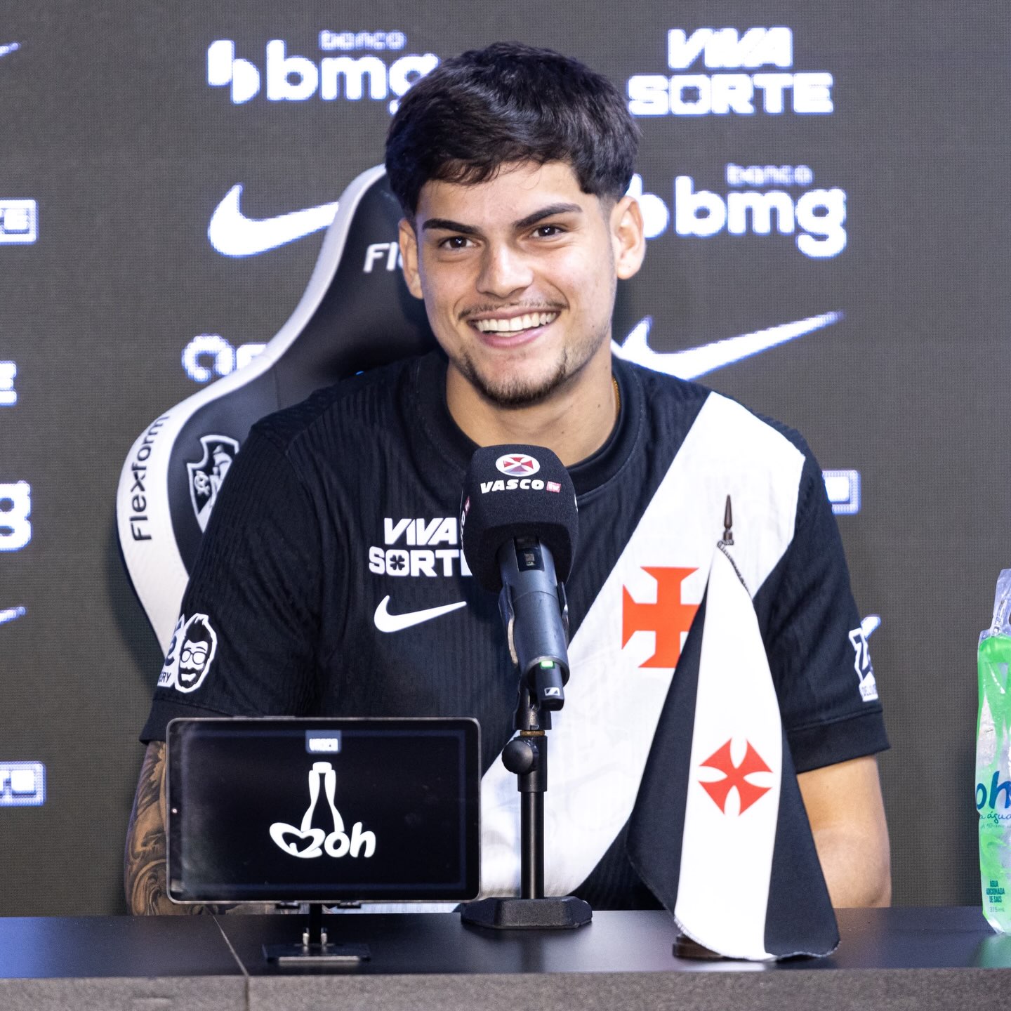 Paulinho celebra chegada ao Vasco e projeta novo ciclo na carreira