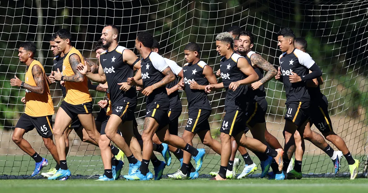 Botafogo prioriza pagamentos de comissões para restaurar confiança no mercado