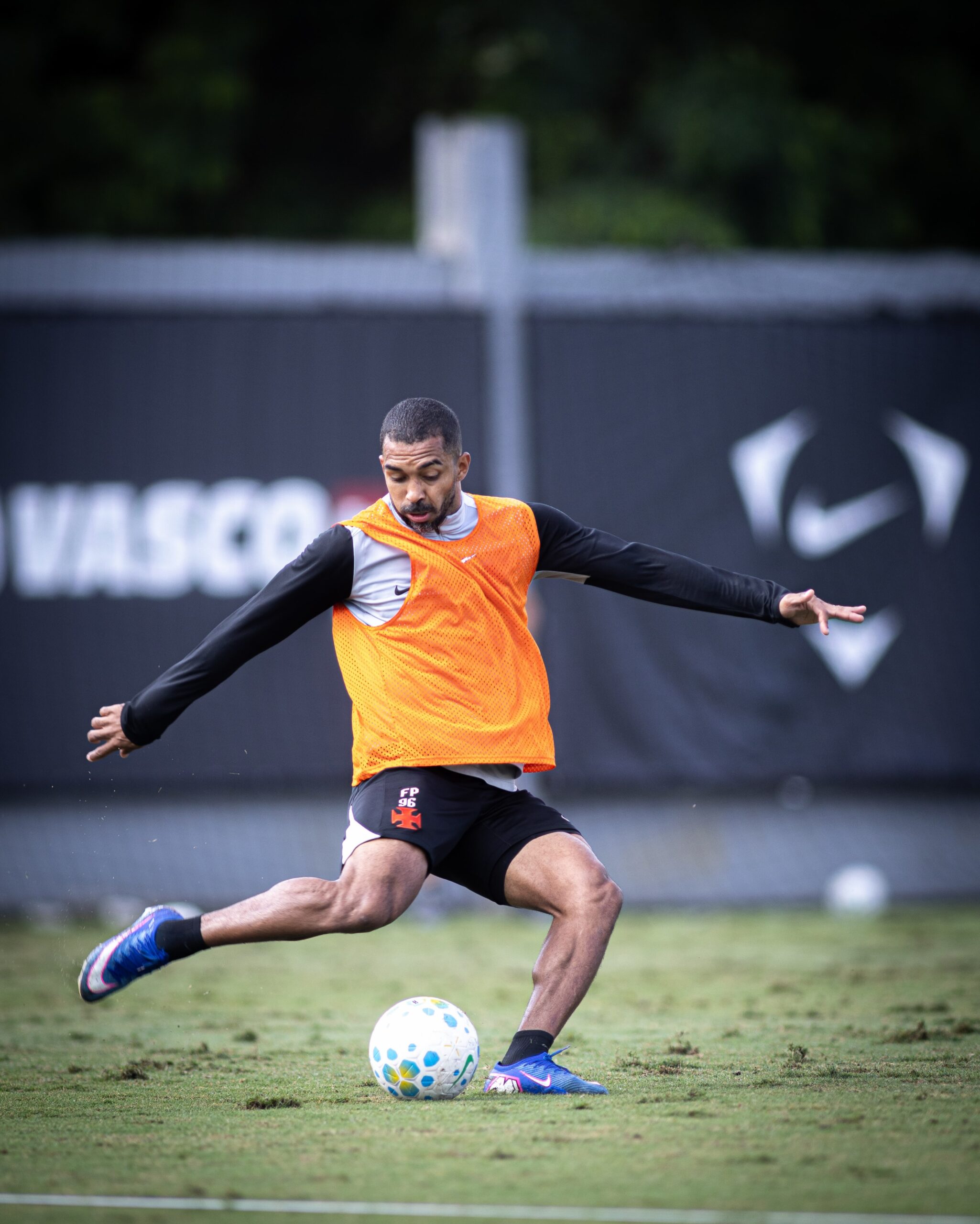 Vasco intensifica preparação no CT Moacyr Barbosa nesta terça-feira