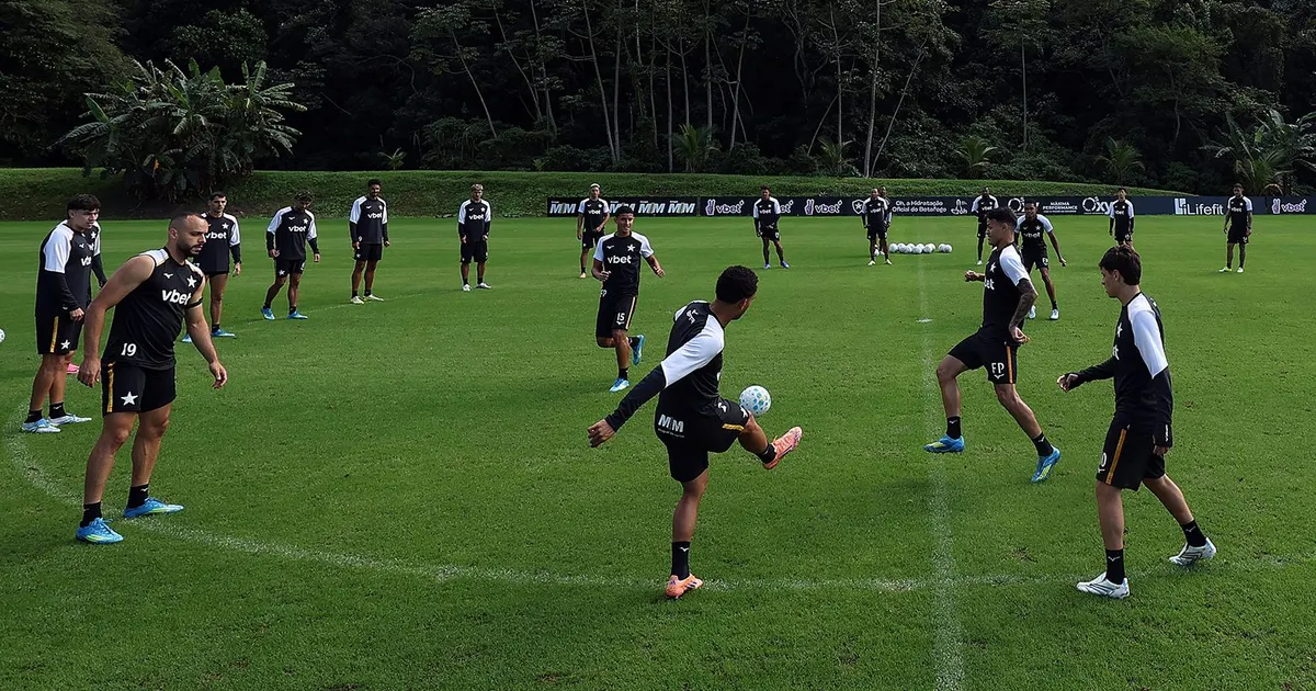 Botafogo define estratégia de pagamento para elenco em plano de recuperação da SAF