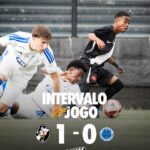 Vasco lidera o placar contra o Cruzeiro no intervalo do Brasileirão Sub-20