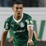 Naves ruma ao México: Palmeiras concretiza venda de zagueiro ao Necaxa