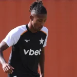 Botafogo planeja saídas de Ythallo e goleiros para reformular elenco