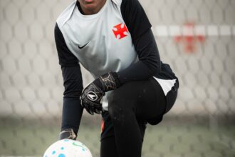 Vasco feminino intensifica preparação em treino realizado nesta terça-feira