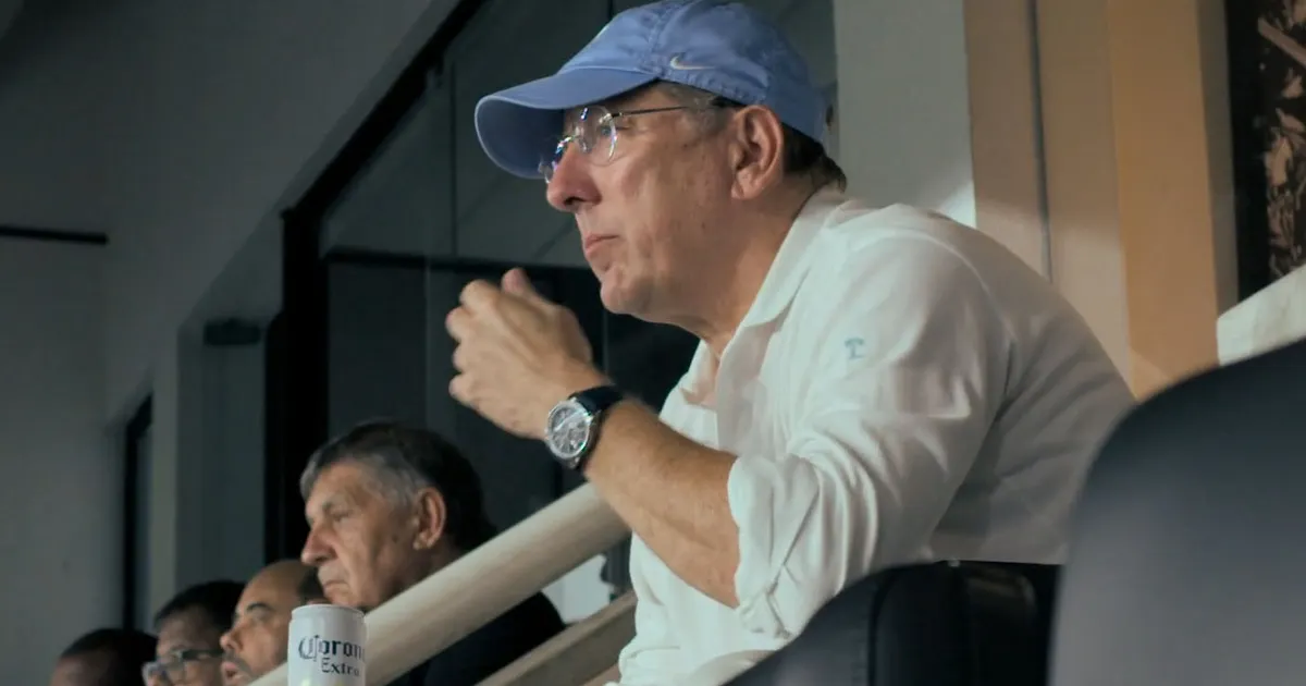 Justiça do Rio nega liminar de John Textor em processo de controle da SAF Botafogo