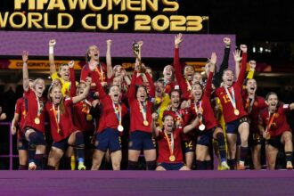 Espanha busca unificação inédita de títulos mundiais na Copa do Mundo