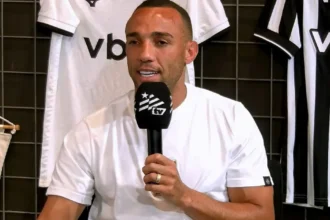 Marçal convoca torcida do Botafogo e faz apelo inusitado por renovação de contrato