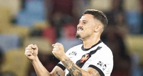 Hugo Moura oficializa transferência para o Al-fayha da Arábia Saudita em contrato de dois anos