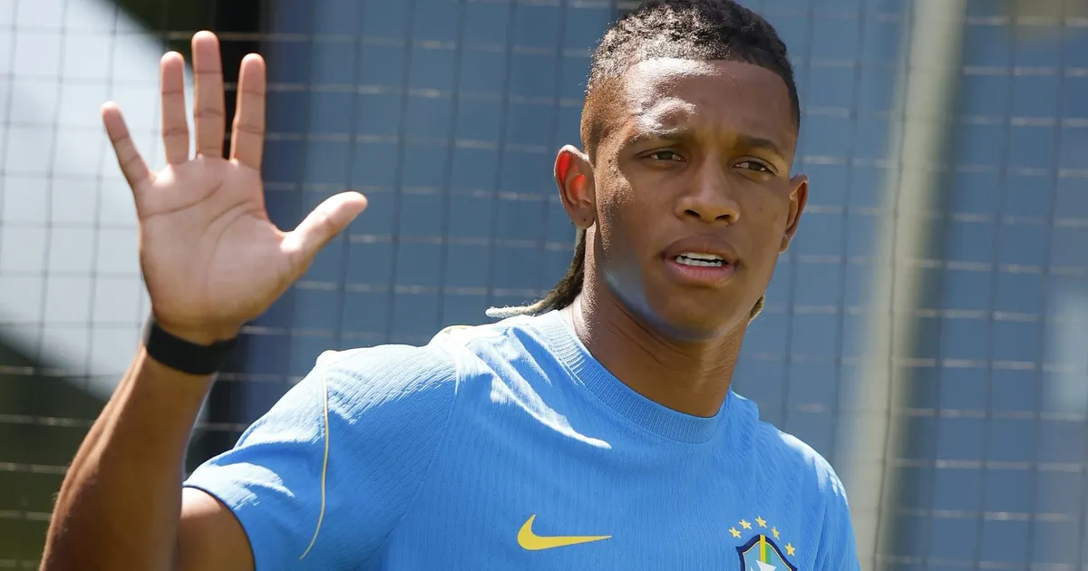 Empresários articulam transferência de Danilo para o Newcastle em meio a negociação de Bruno Guimarães