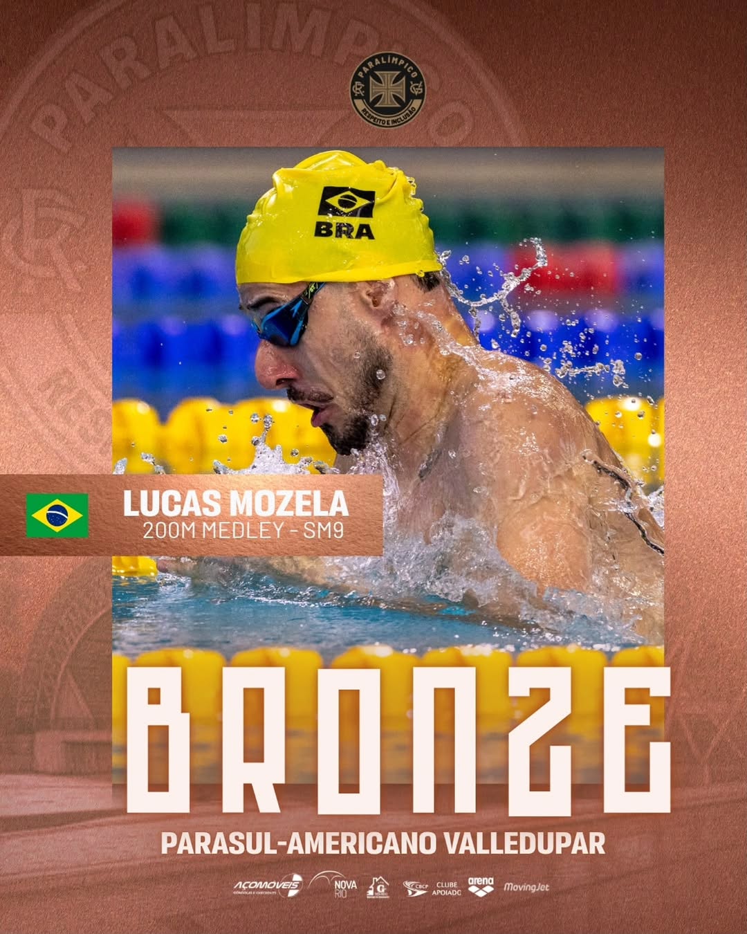 Nadador Lucas Mozela celebra bronze nos Jogos Parasul-americanos de Valledupar