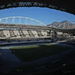 Botafogo retorna ao Campeonato Brasileiro contra Santos com elenco renovado e desafios