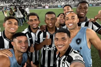 Marçal destaca evolução técnica e maturidade das promessas da base do Botafogo