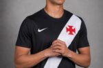 Vasco avança na contratação de Nelson Deossa com pagamento integral de salários