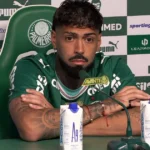 Alexander Barboza chega ao Palmeiras e comenta bastidores sobre reforços