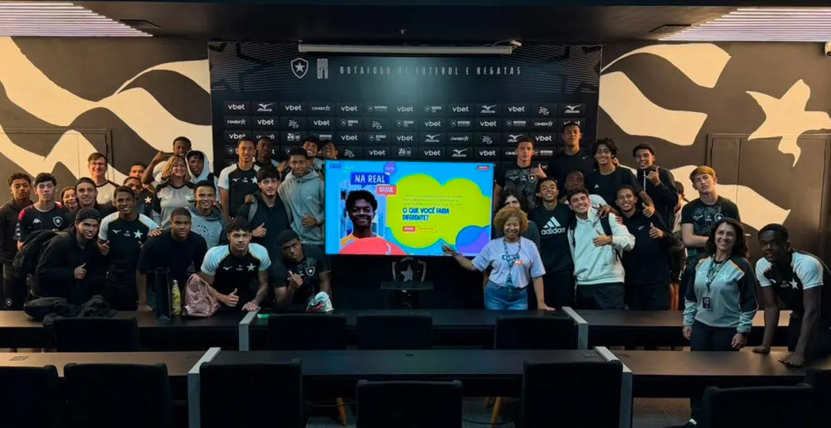 Botafogo promove conscientização sobre riscos do álcool para atletas do sub-17