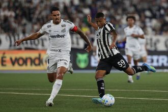 Empate entre Botafogo e Santos mantém equilíbrio em confronto decisivo