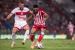 CRB vence Náutico com gol decisivo no fim e ganha fôlego na Série B